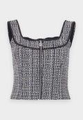 Marineblaues und weißes Tweed-Crop-Top mit quadratischem Ausschnitt, ärmellosem Design und einem Frontreißverschluss mit einem gebrandeten Zipper.