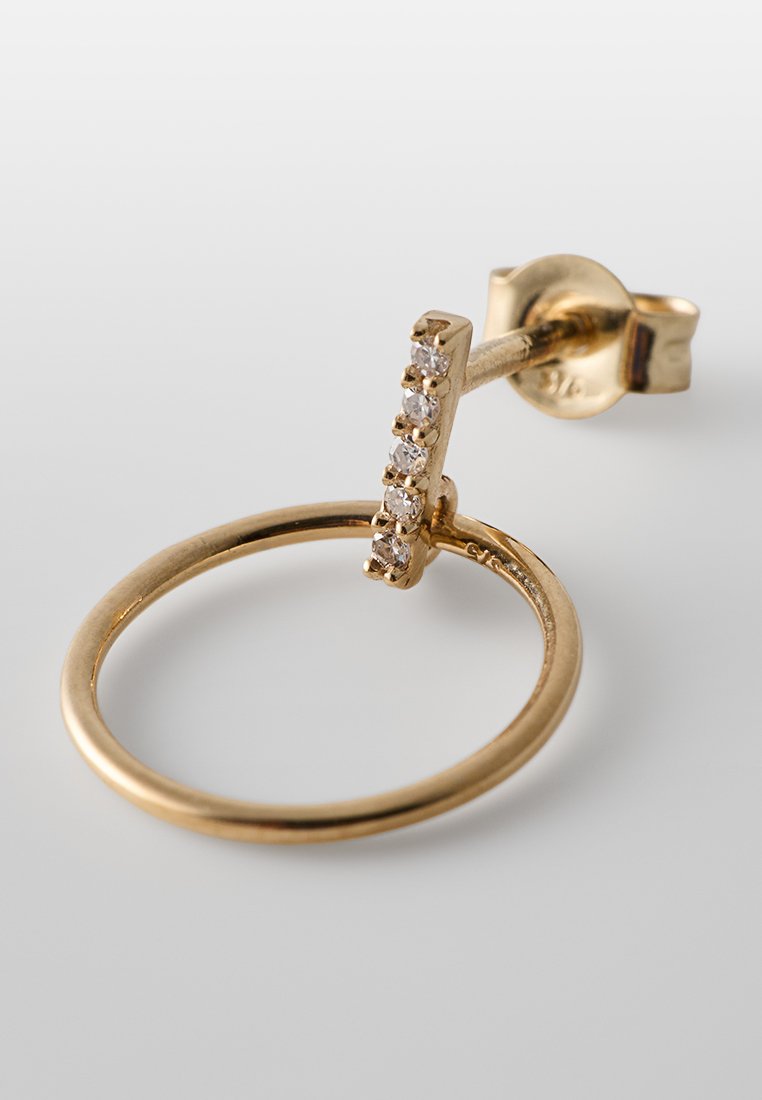 Atelier Du Diamant 0.05 CT DIAMOND