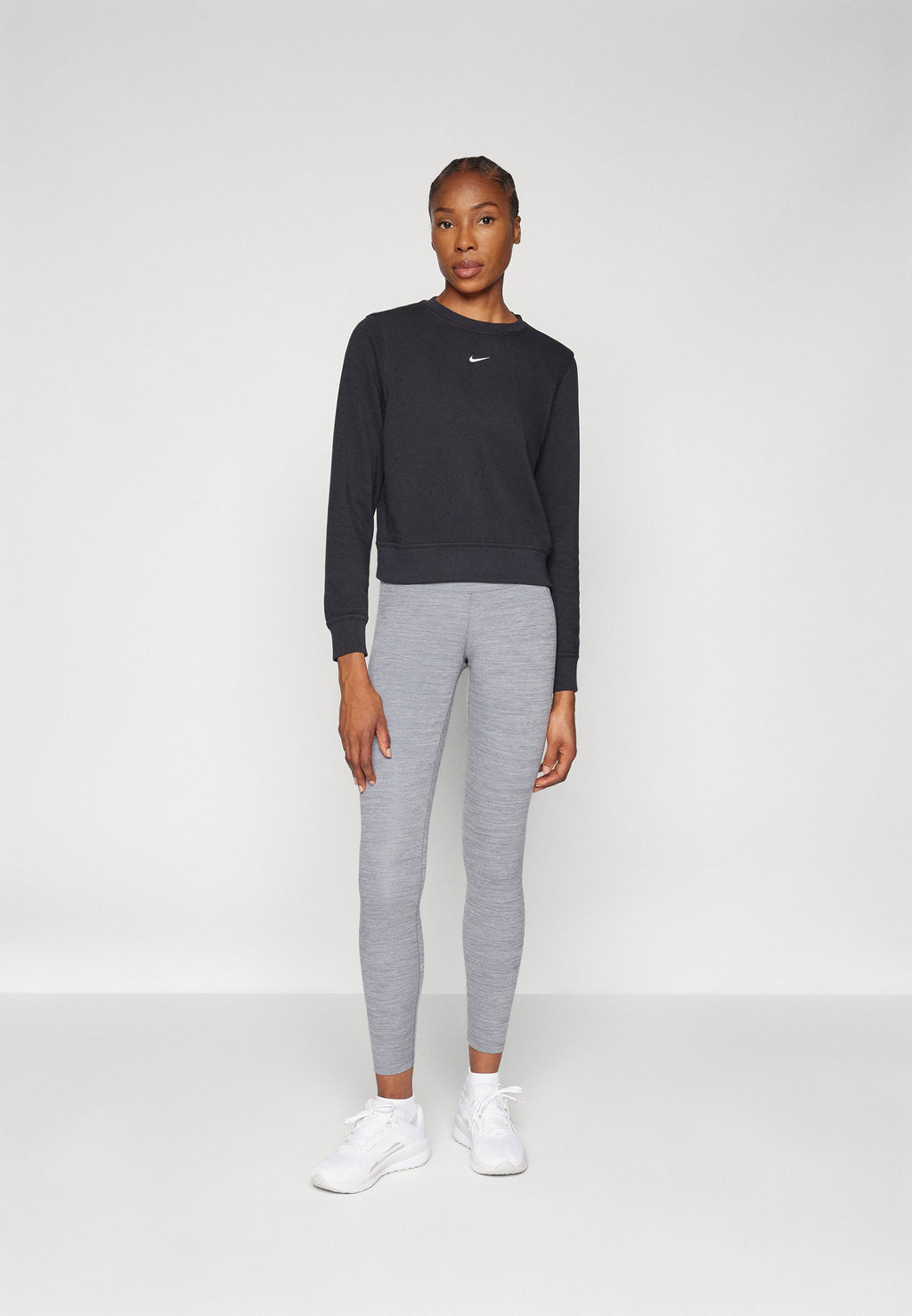 Nike Performance ONE