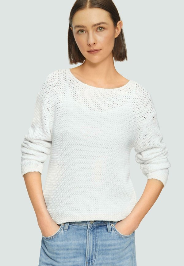 s.Oliver WEICHER MIT RUNDHALSAUSSCHNITT UND LOCHMUSTER - Jumper - creme