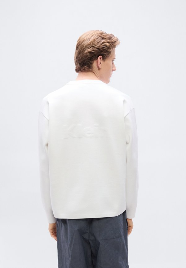 Calvin Klein Jeans 3D CHEST LOGO MODERN