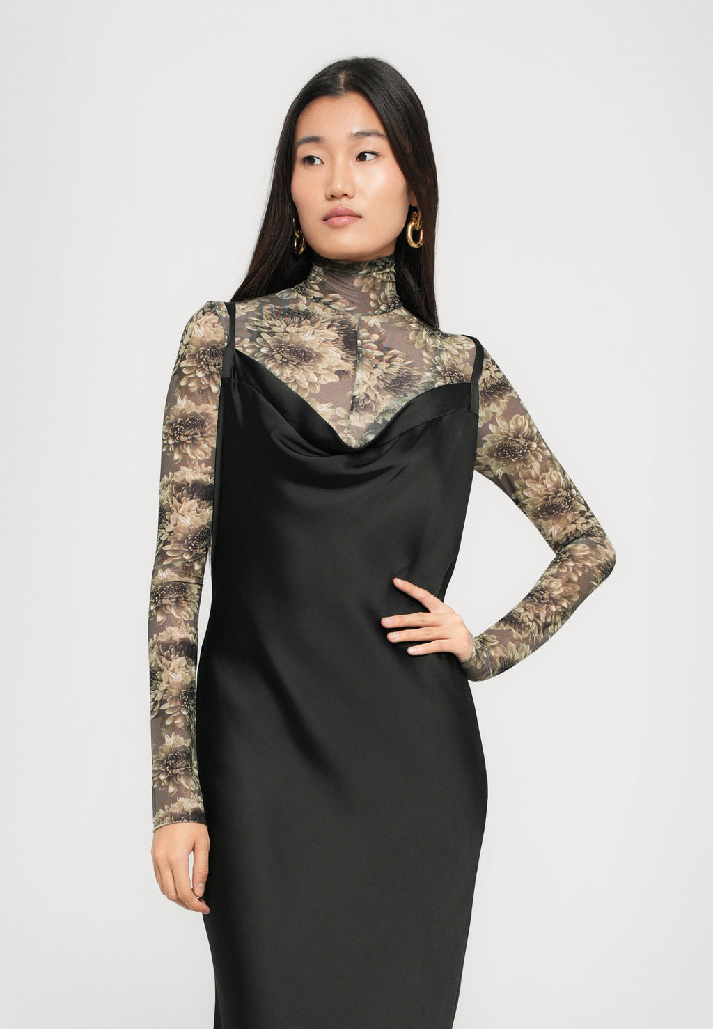 Norma Kamali CROSS BACK BIAS GOWN TRAIN