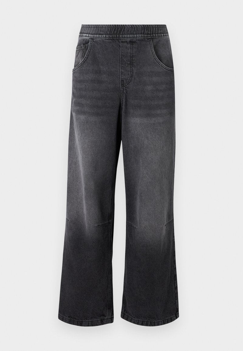 ADAPTIVE JEANS UNISEX Media 1