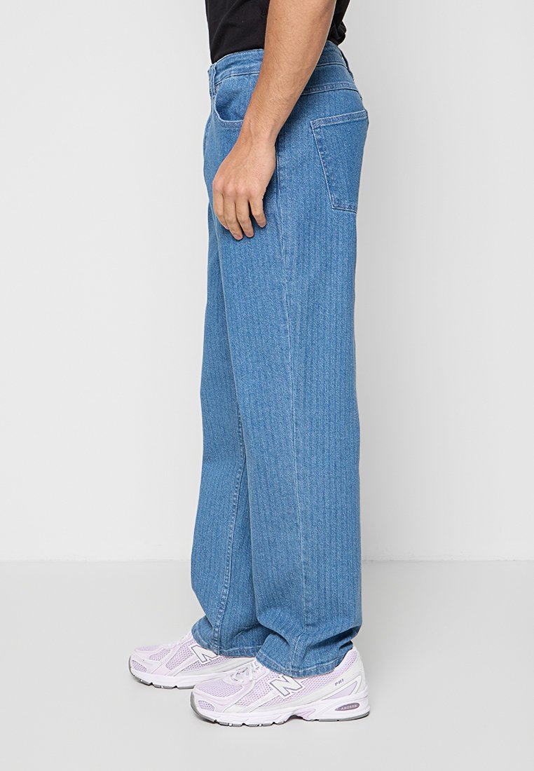 Lindbergh Loose Jeans Media 2