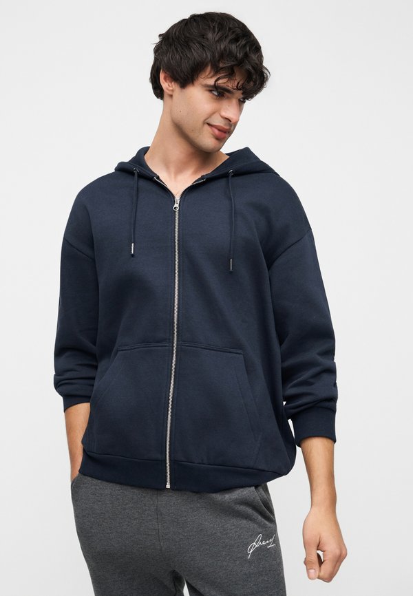 Pier One by Zalando