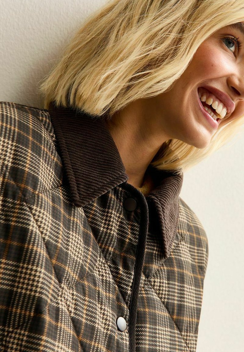 New Look  CHECKED CONTRAST TRIM QUILTED BARN