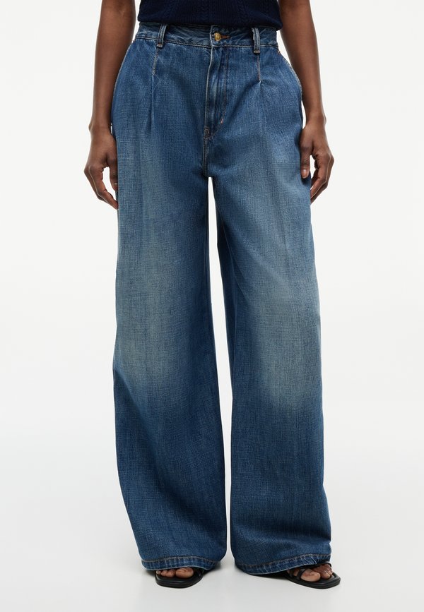 Tommy Hilfiger WIDE LEG - Wide Leg - cam mid