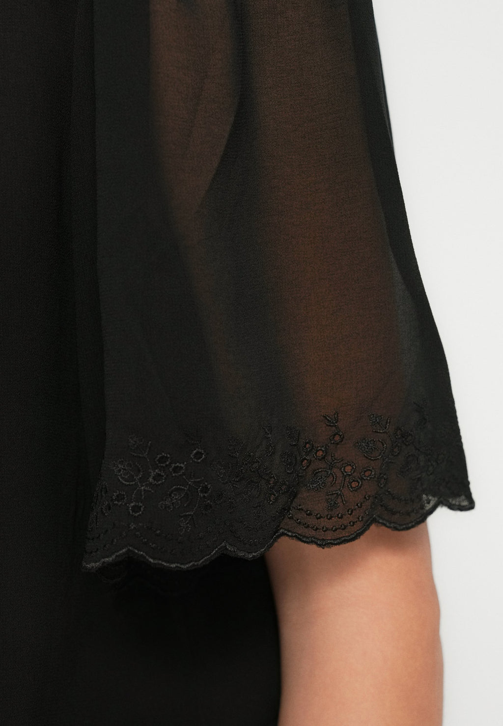 GAP SCOOP BUTTON BACK
