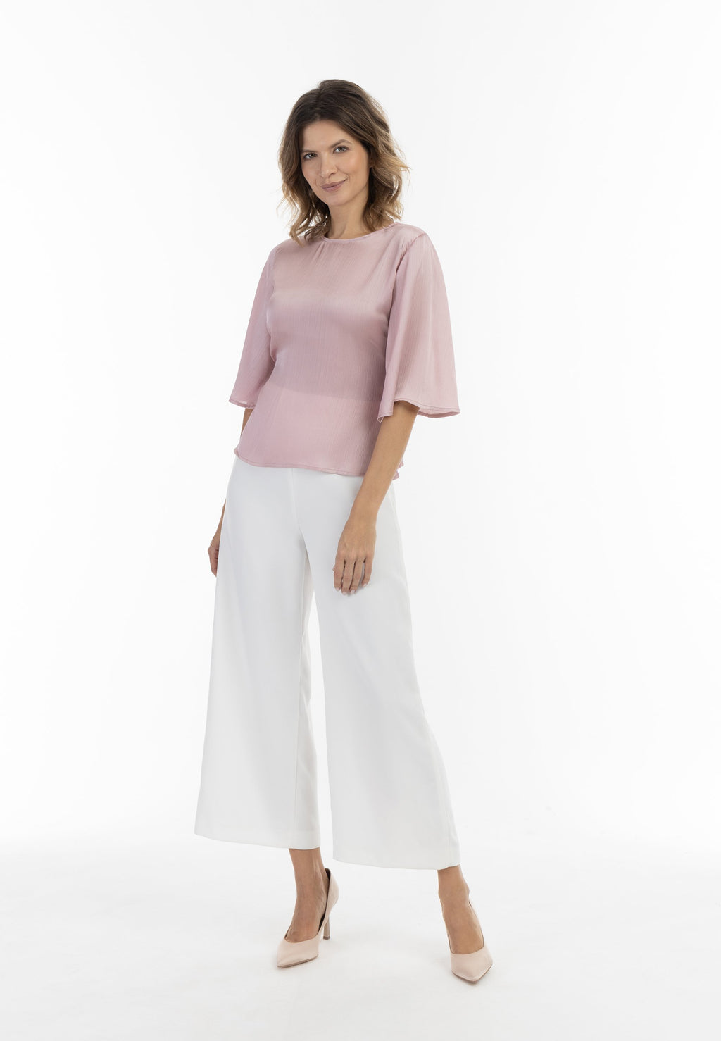 usha NOWLES