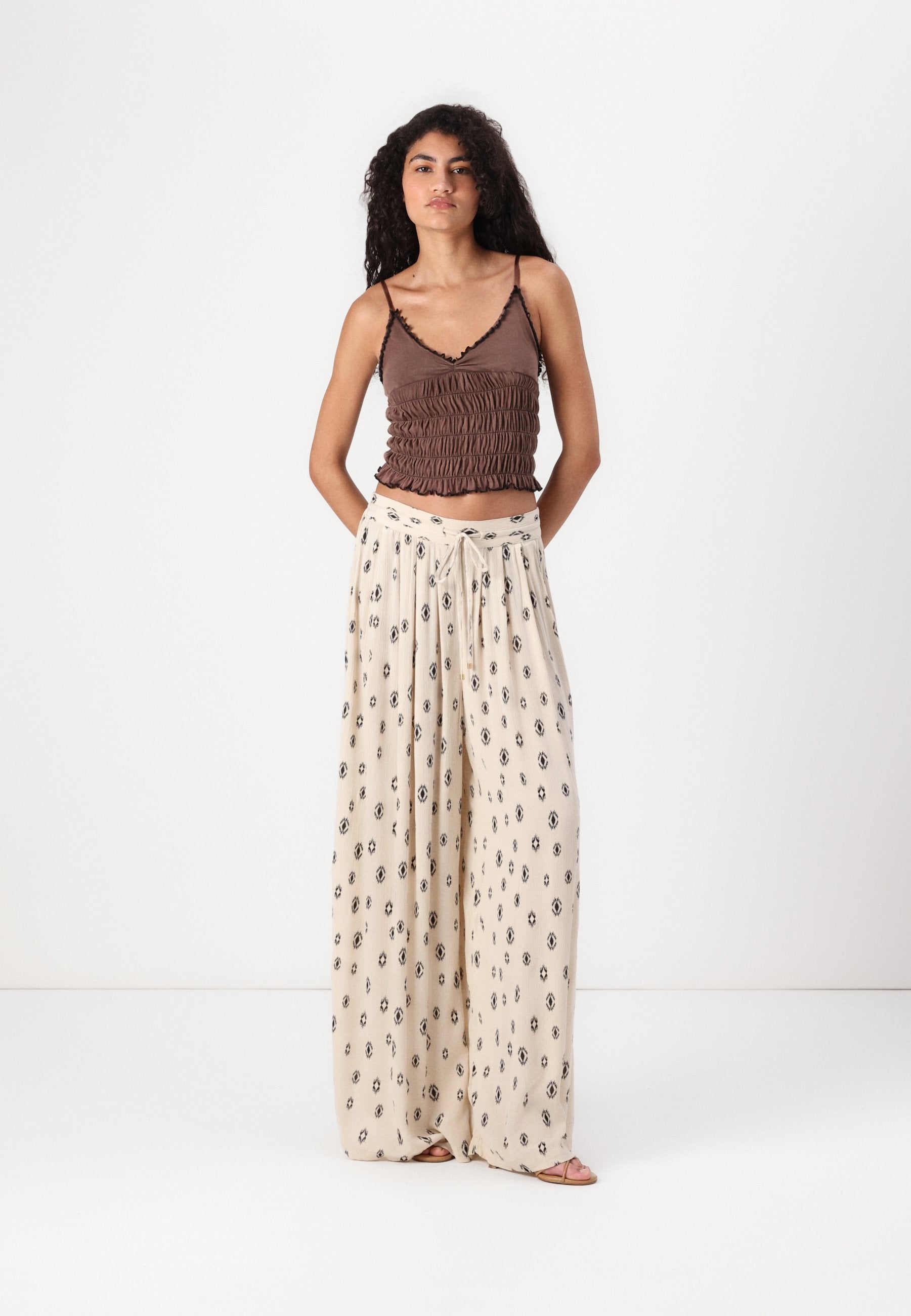 ONLCHIARA PANTS  Media 2