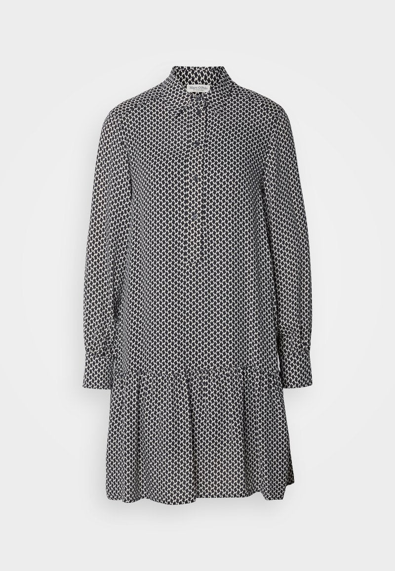 Schwarz-weiß gemustertes Kleid mit Kragen, langen Ärmeln und rüschiertem Saum, hergestellt aus leichtem Stoff.