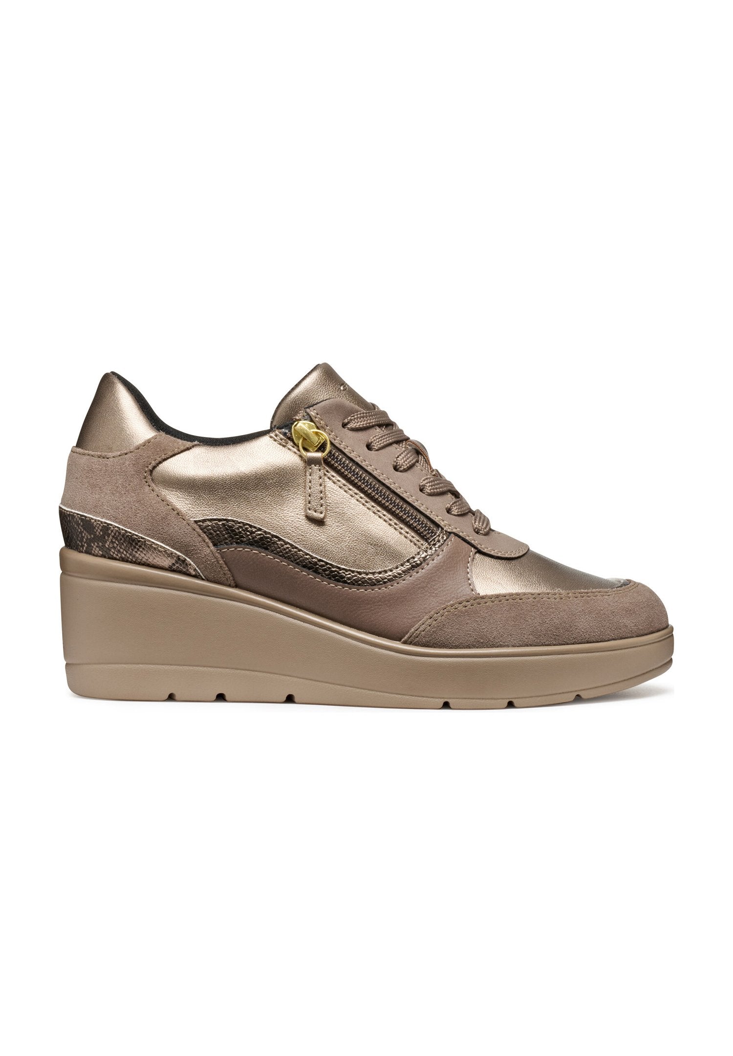 Damen Wedge-Sneakers aus metallisch bronze und taupe Veloursleder mit Schnürung vorne, seitlichem Reißverschluss und strukturierten Details an der Ferse.