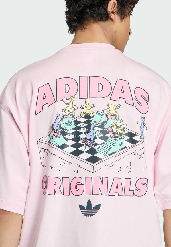 adidas Originals CHESS GRAPHIC TEE