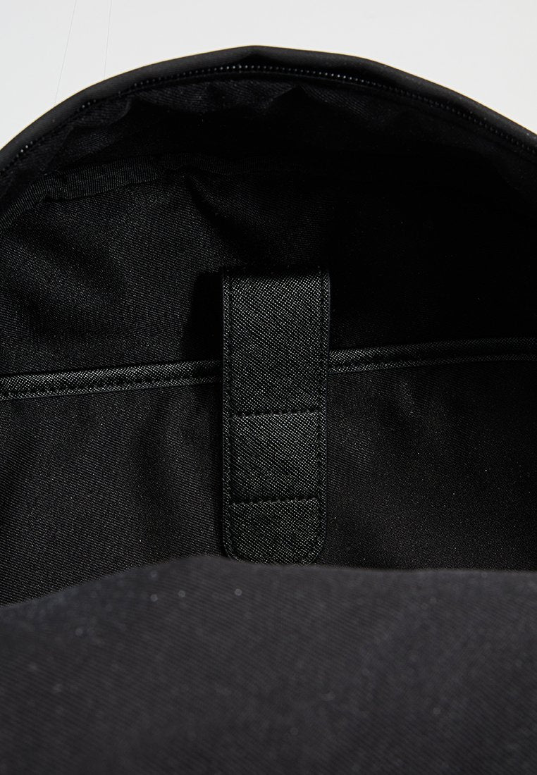Ted Baker MXB RUCKEN CORE