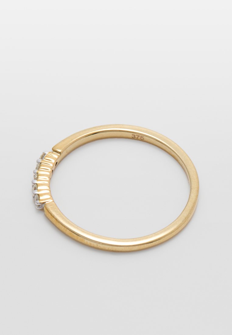 Revoni 0.07 CT DIAMOND