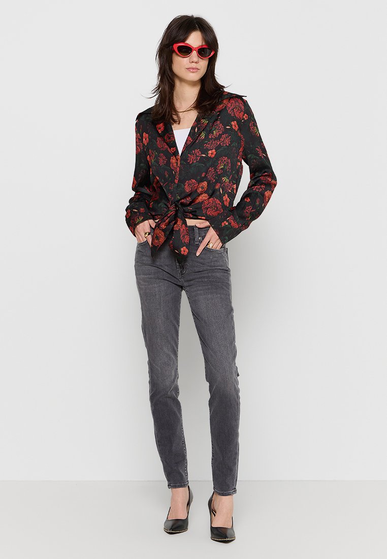 7 for all mankind