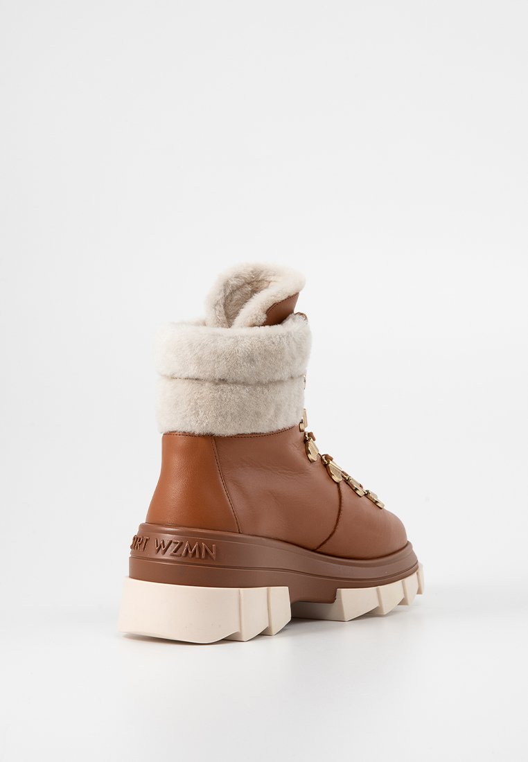Stuart Weitzman NOHO