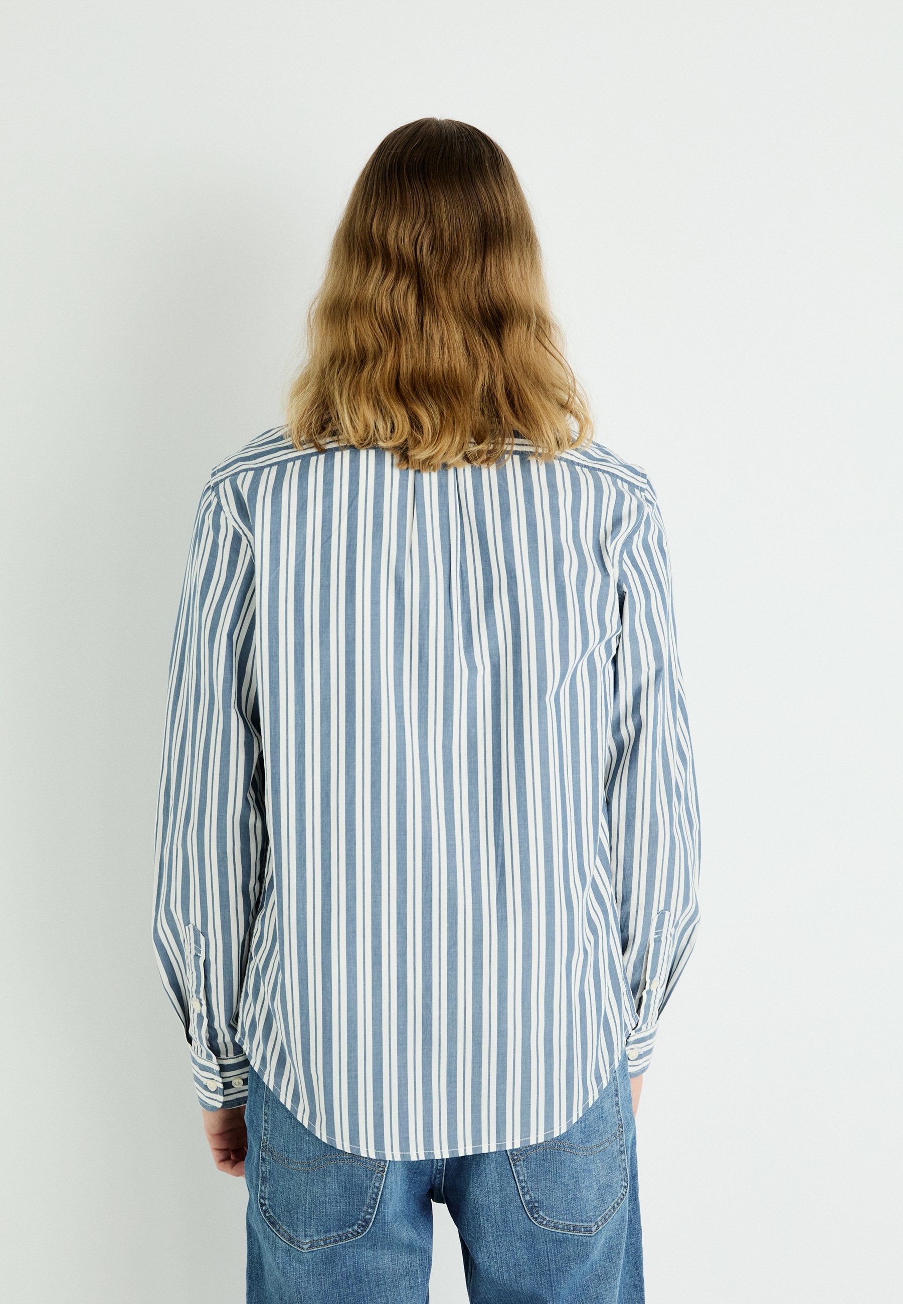 Lee BUTTON DOWN