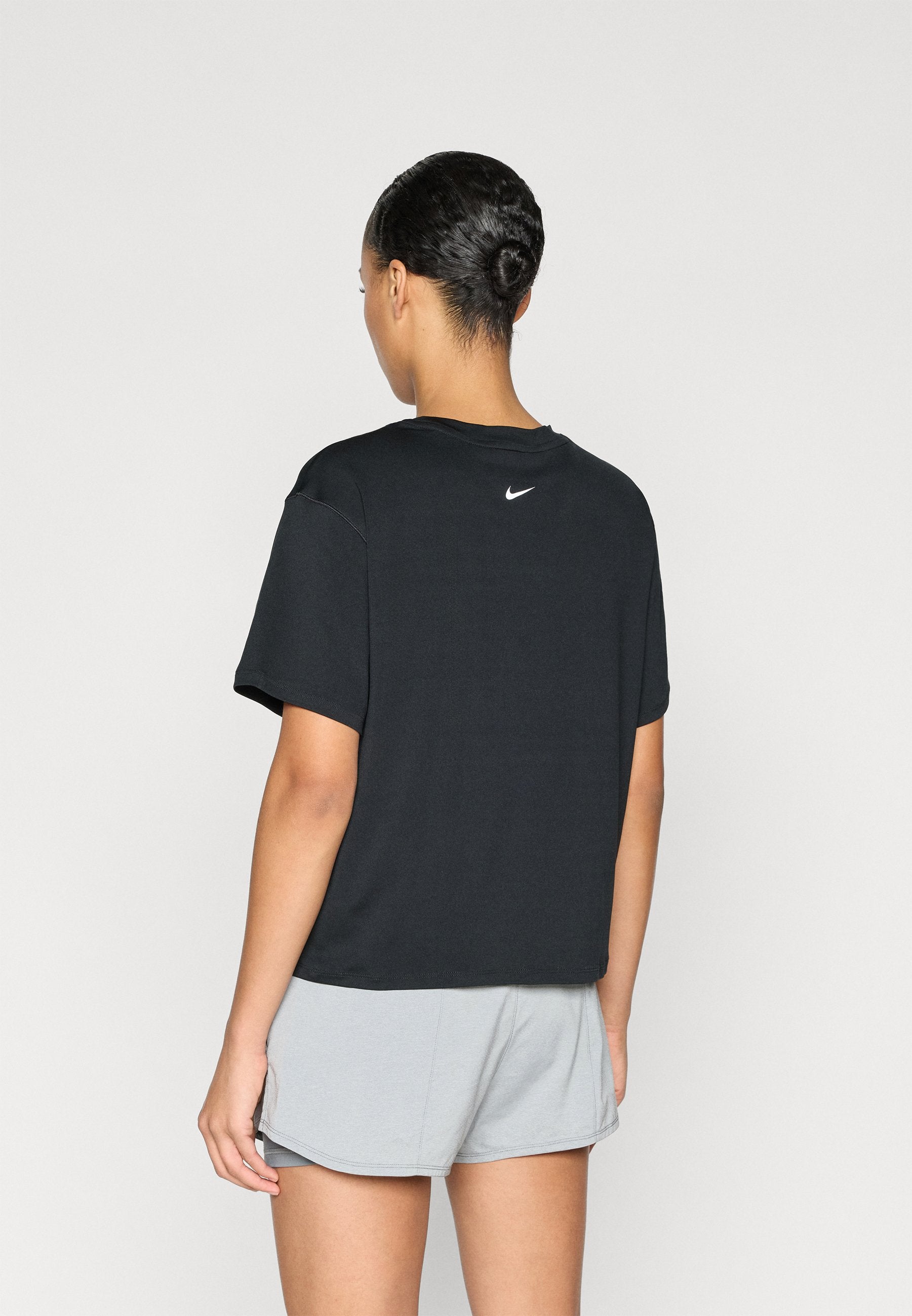Nike Performance 365 LOOSE