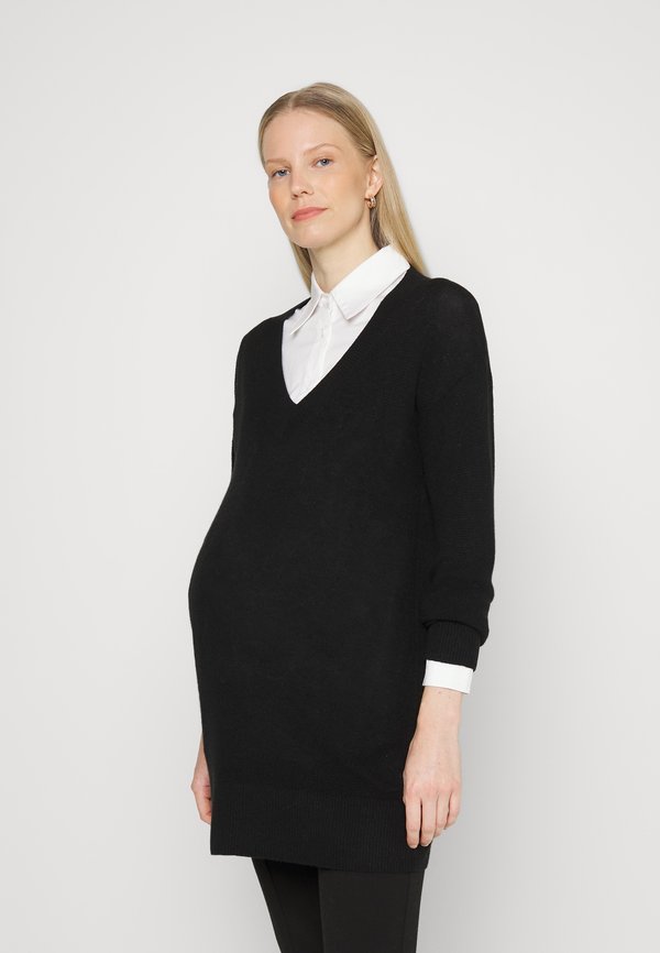 GAP Maternity V NECK