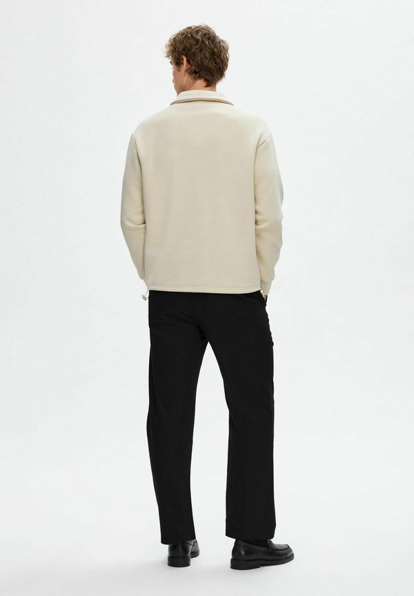 Selected HALF-ZIP