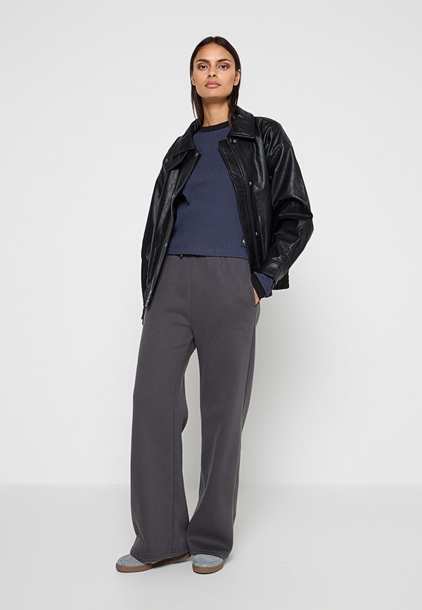 Calvin Klein Jeans