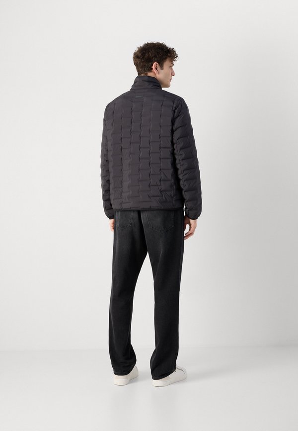 Calvin Klein PACKABLE