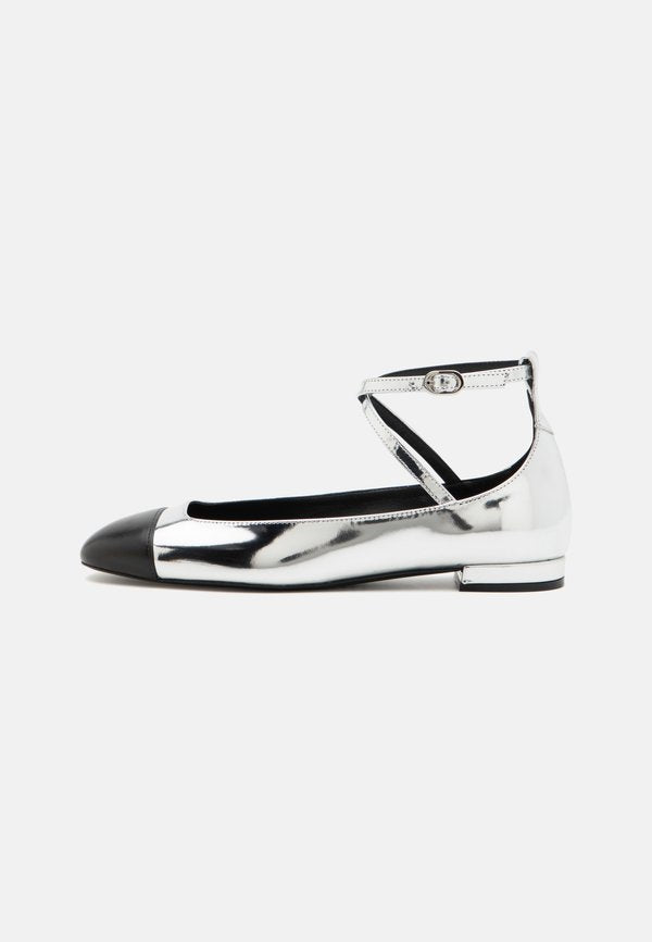 Stuart Weitzman EDEN STRAP FLAT