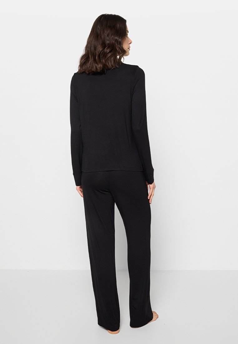 DKNY Loungewear