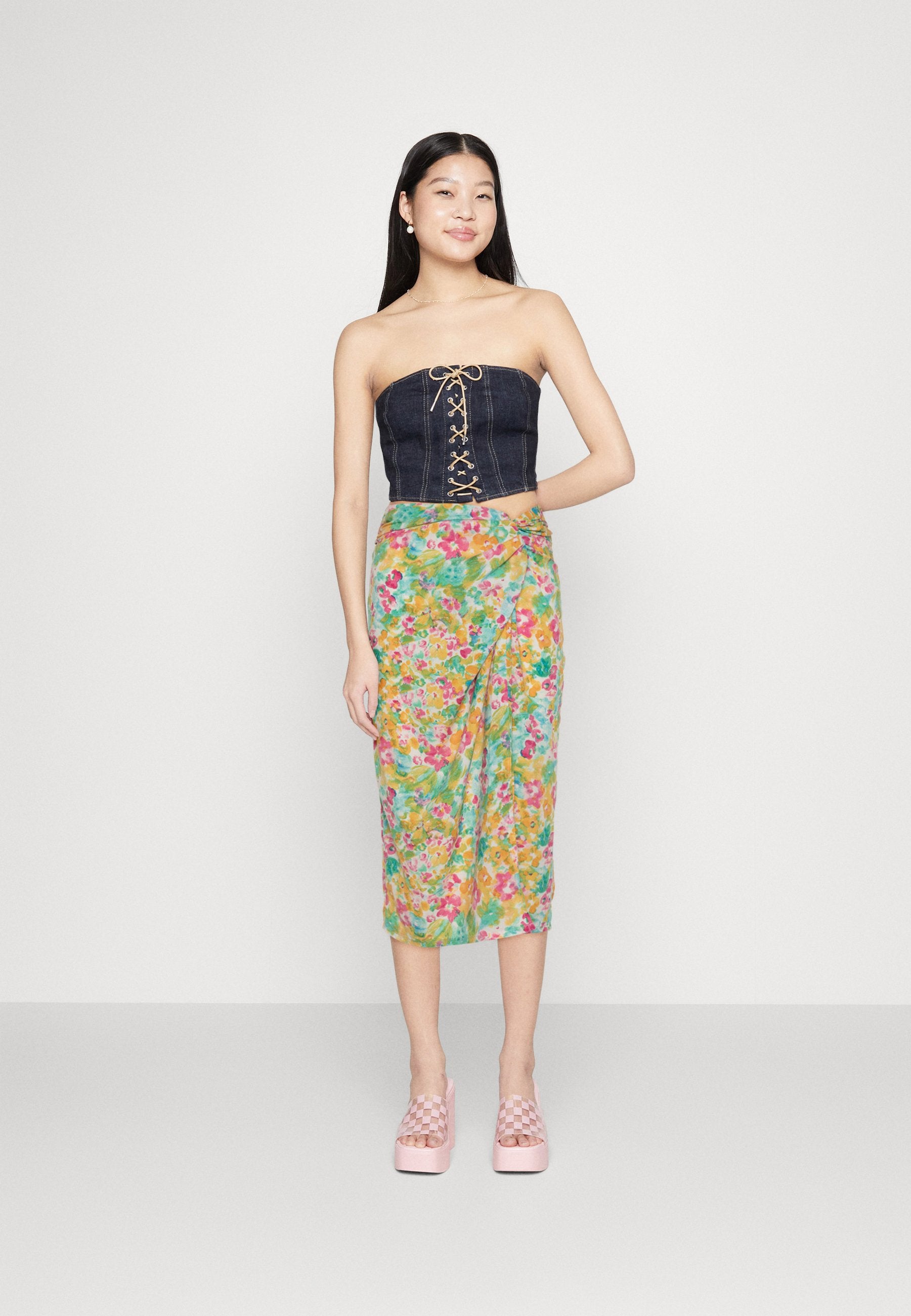 ONLY ONLTRACY KNOT SKIRT