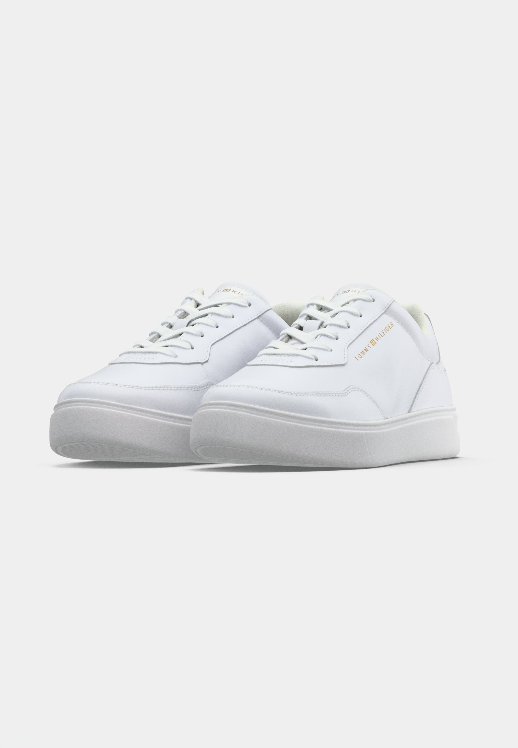 CASUAL CUPSOLE Media 3