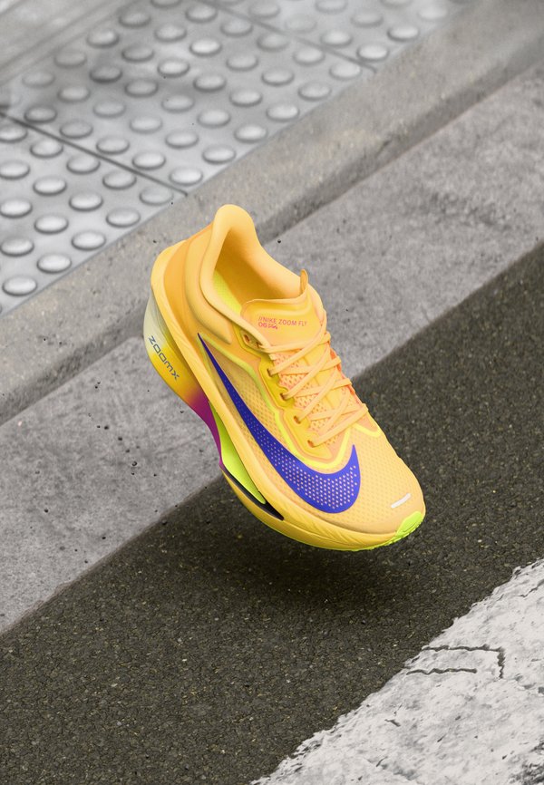 Nike Performance ZOOM FLY 6 - Road running shoes - citron pulse/indigo burst/volt ice/hyper violet/blue void/alabaster