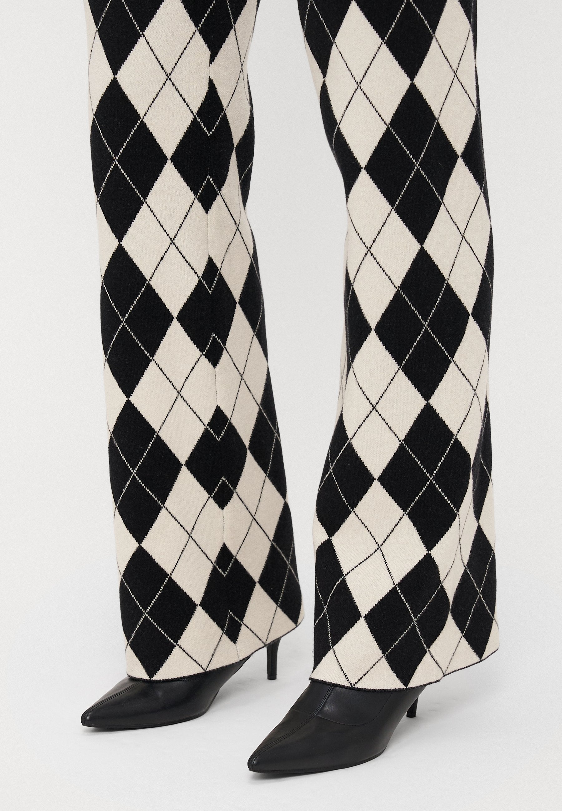 ONLANNY PANTS Media 6