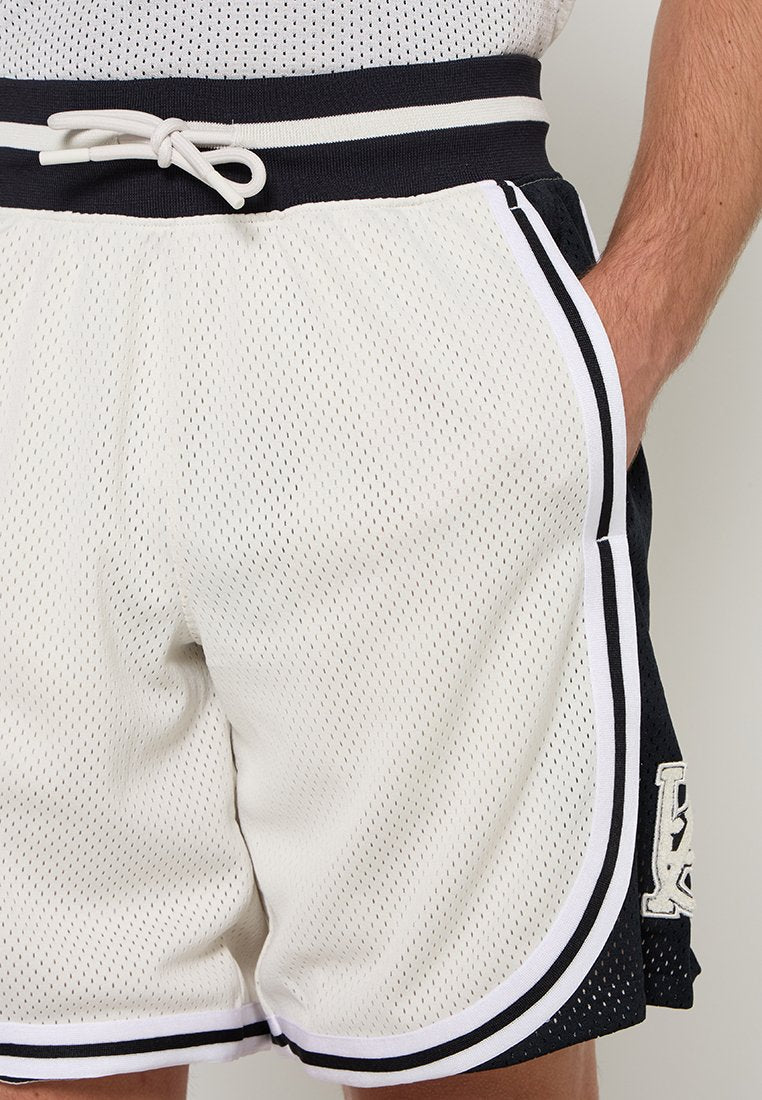 Under Armour COURTSIDE