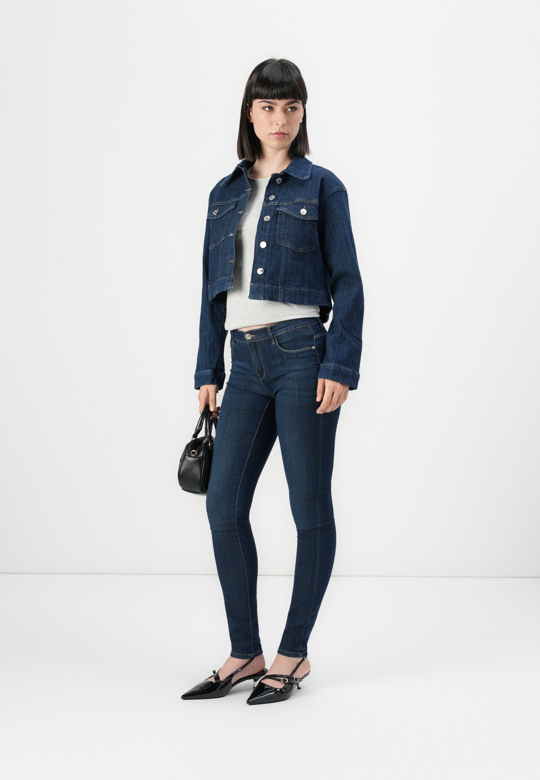 ONLELLA CROPPED JACKET Media 2