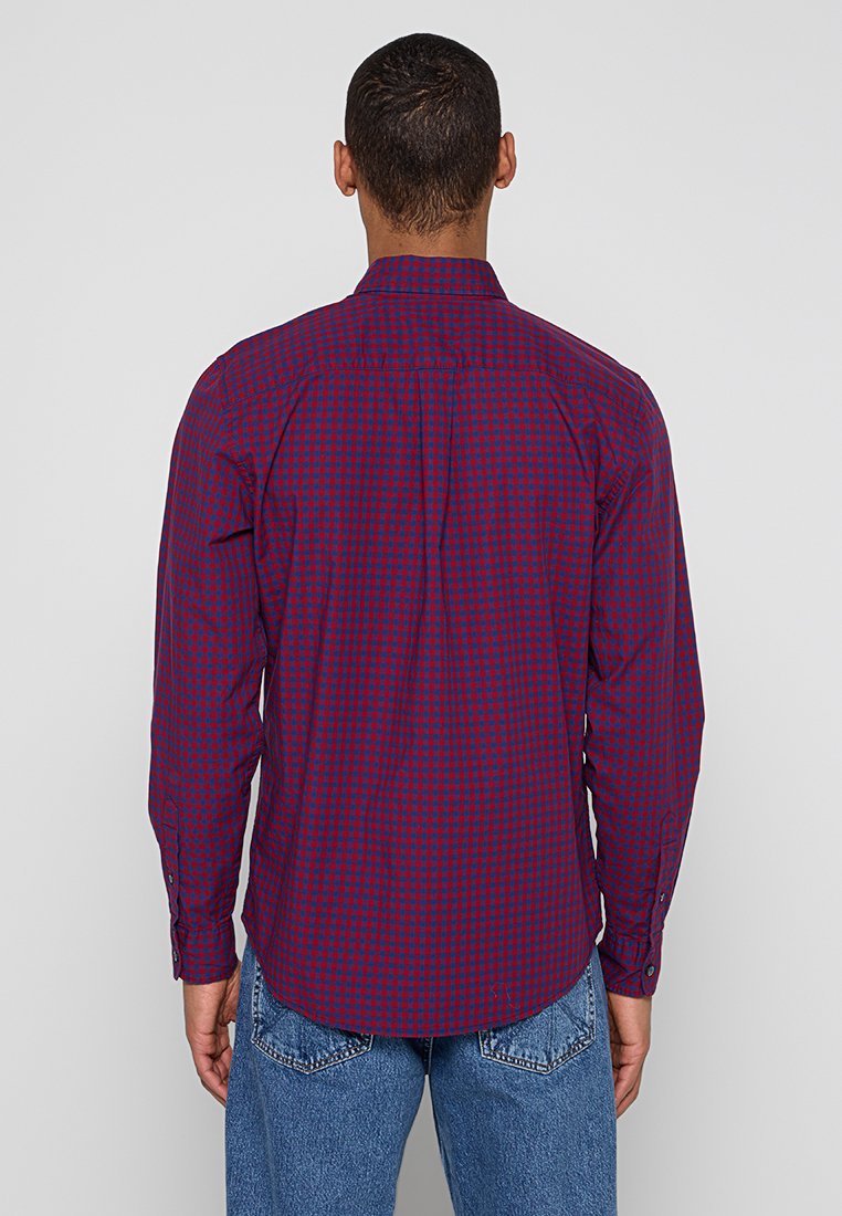 GAP REGULAR FIT