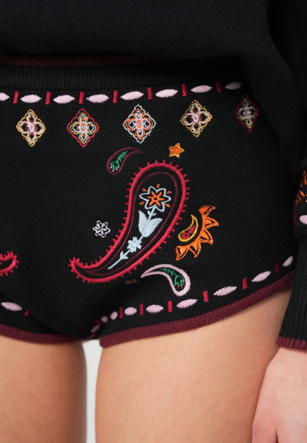 Never Fully Dressed SAFARI HOT PANTS