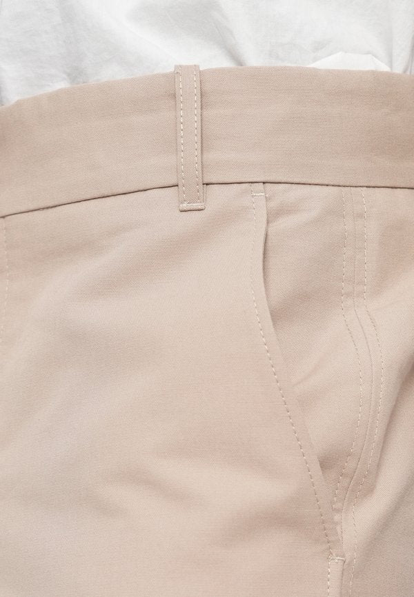 Selected SLHRELAX WALTER