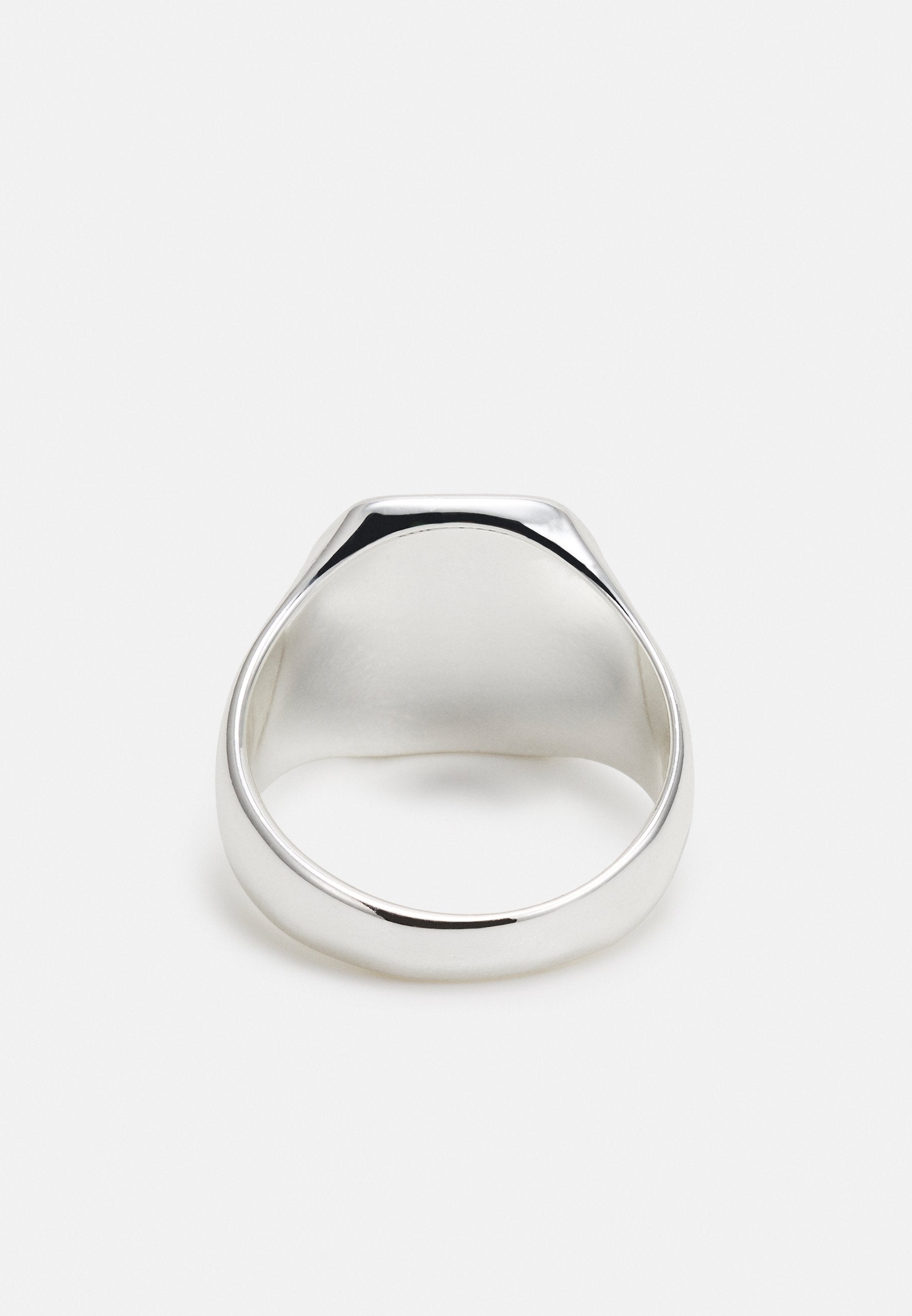Wild For The Weekend RESORT STONE SIGNET RING