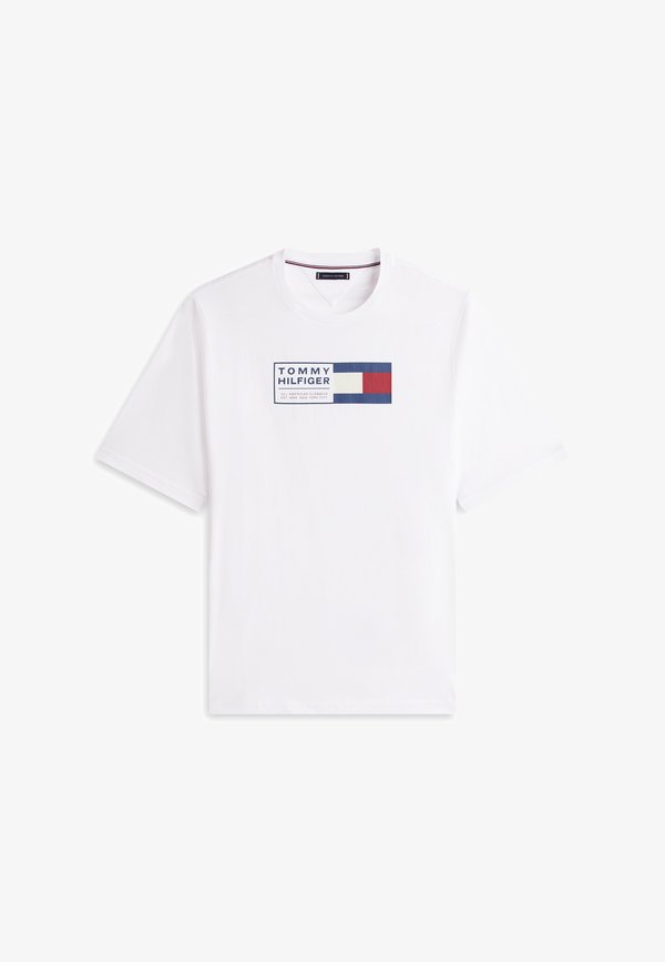 Tommy Hilfiger PLUS FLAG GRAPHIC JERSEY T-SHIRT - Print T-shirt - white