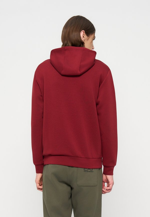EA7 Emporio Armani