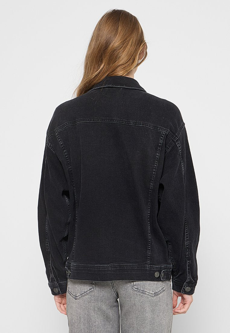 ONLKONA OVERSIZED Media 2