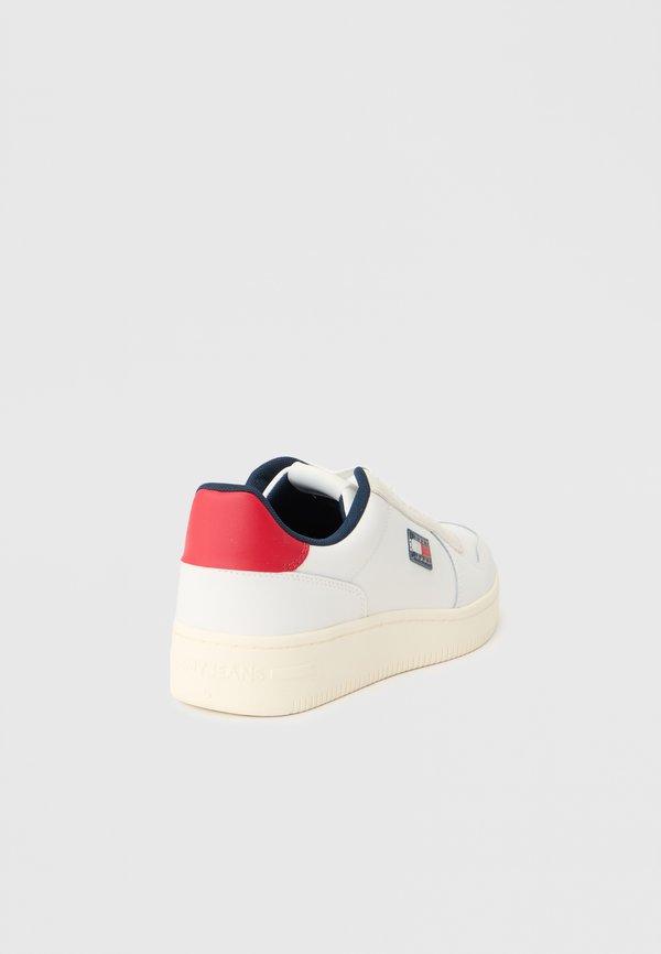 Tommy Jeans