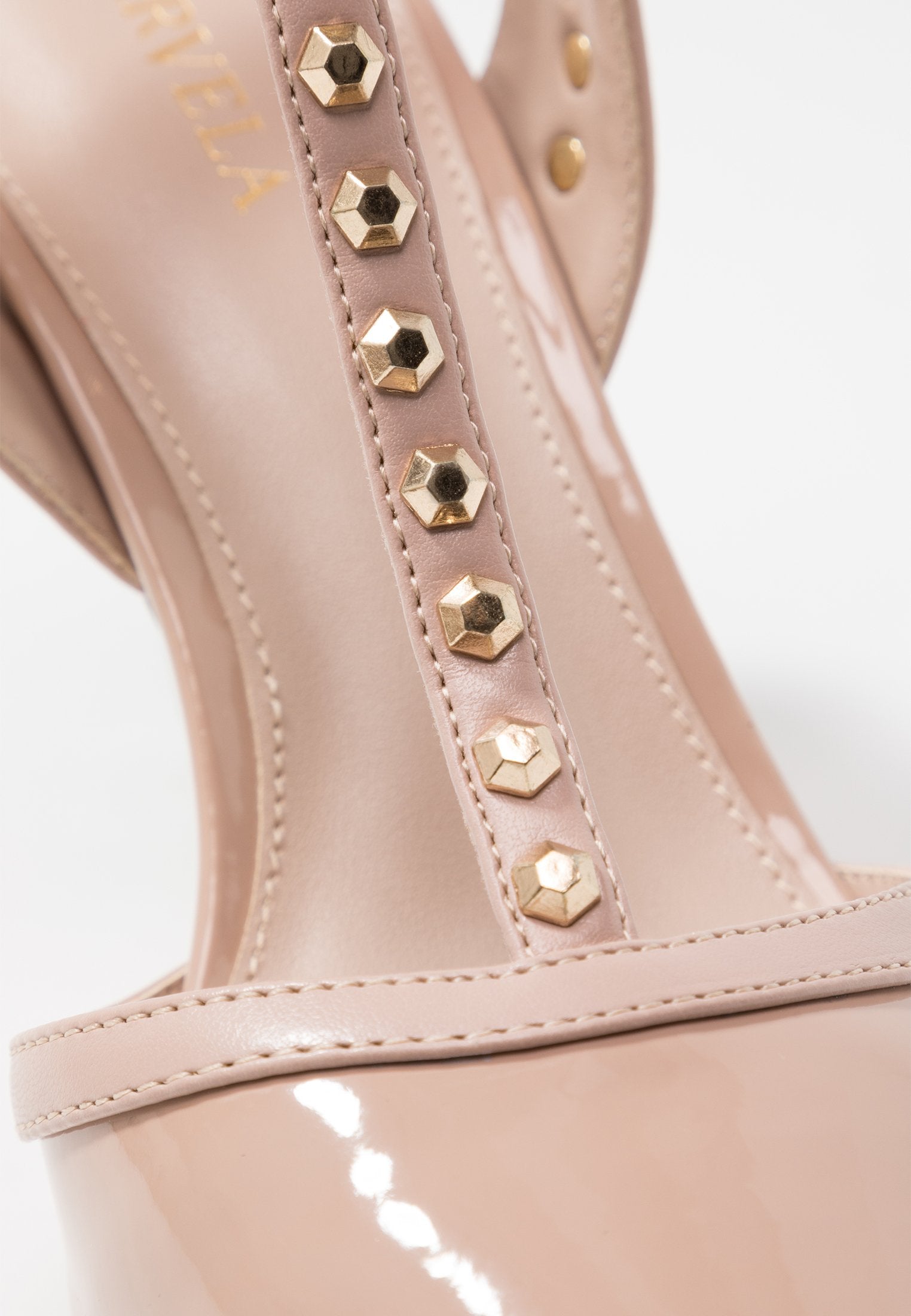 Carvela KANKAN