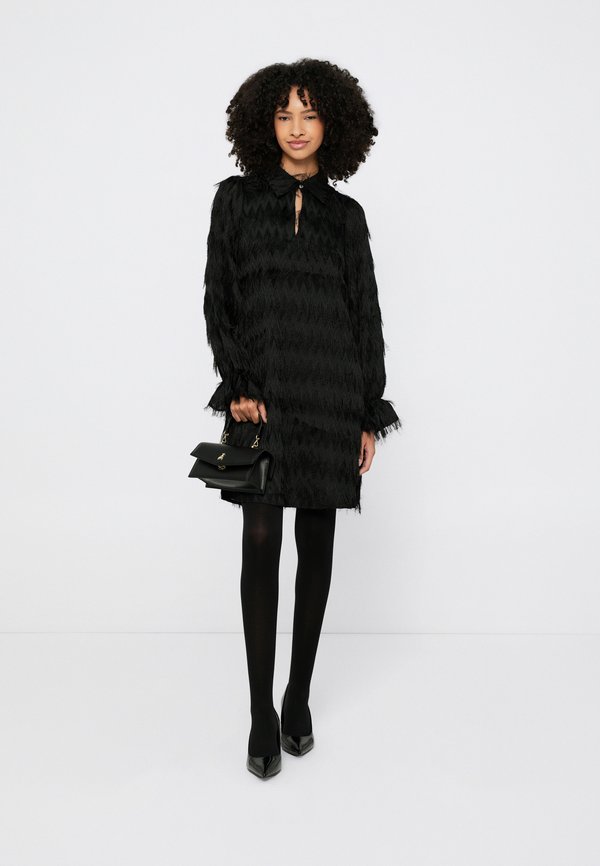 Bruuns Bazaar FRILLY ARMADE DRESS