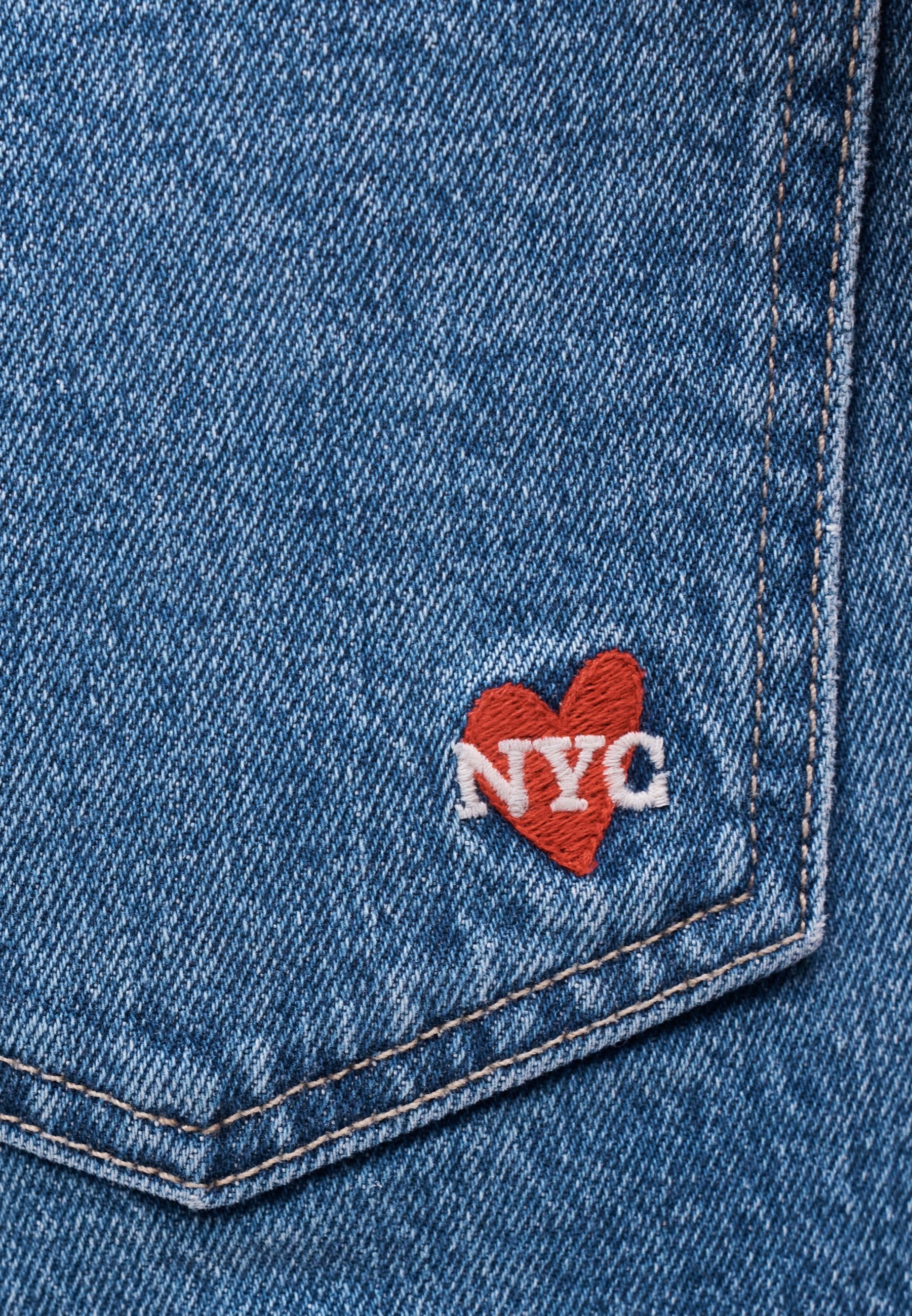 Abercrombie & Fitch NYC HEART EMBROIDERY