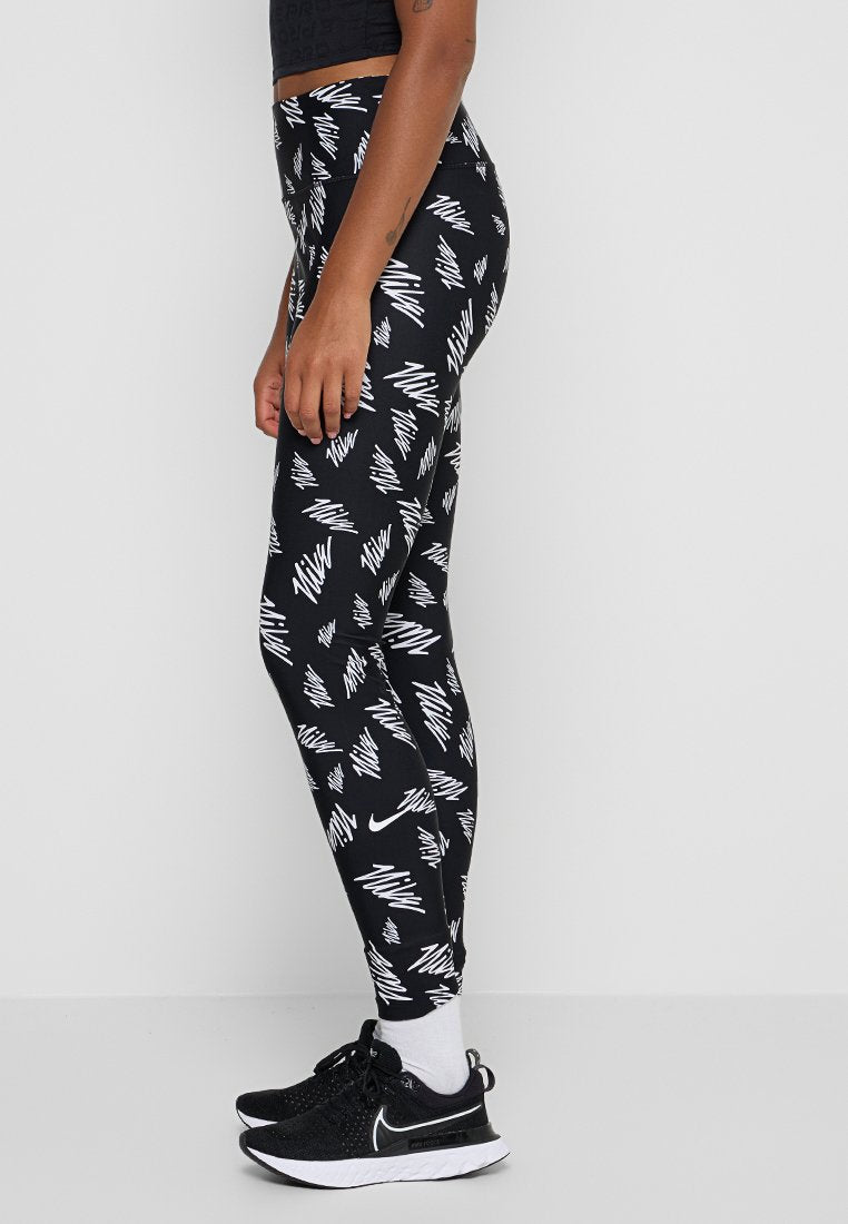Nike Performance