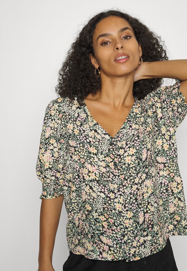 ONLY Petite ONLFREDERIKKE V NECK