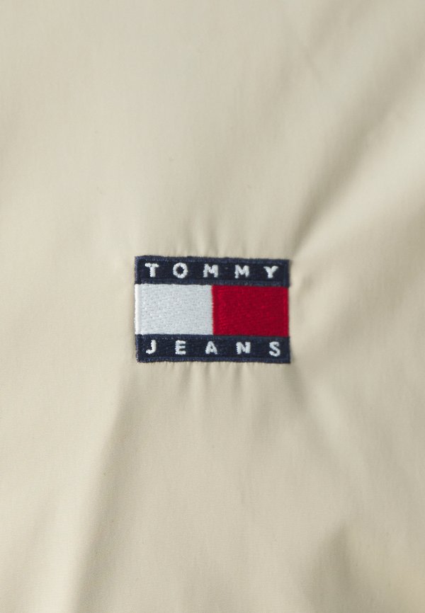 Tommy Jeans ENTRY BADGE