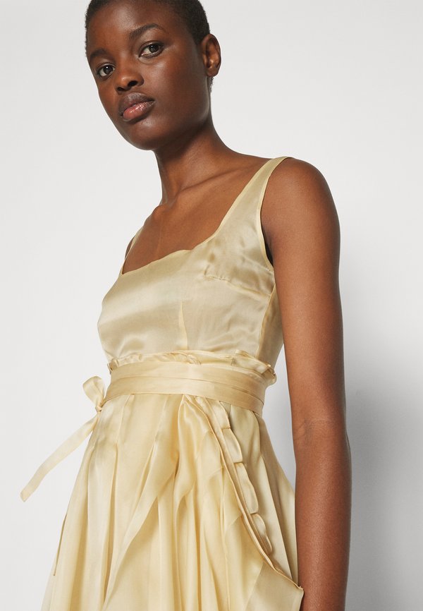 A.W.A.K.E. MODE DRESS